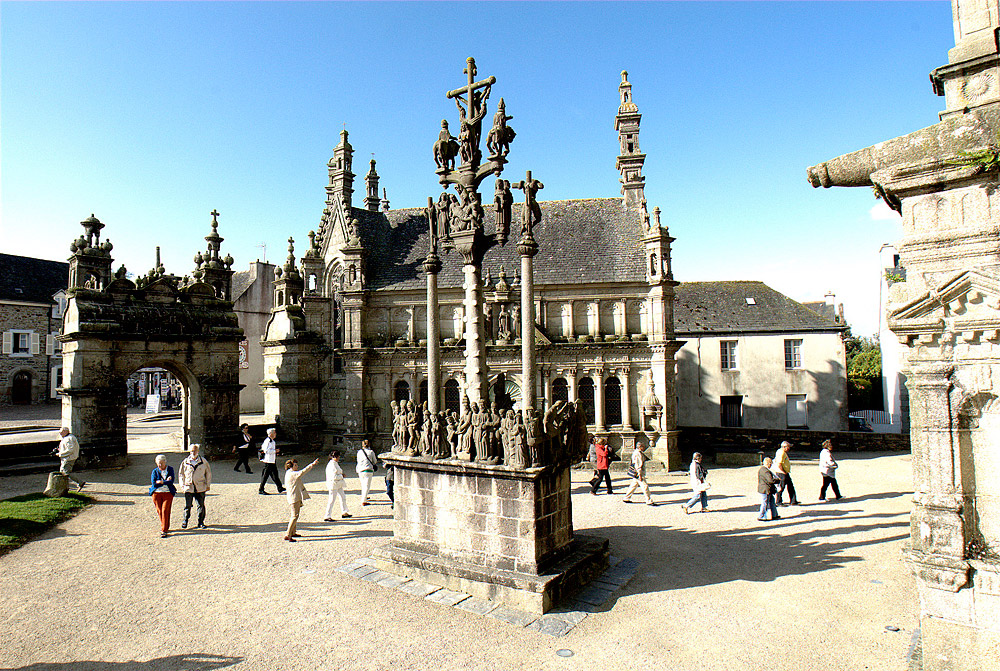 enclos-paroissiaux-finistère-bretagne-voyage-groupe-2