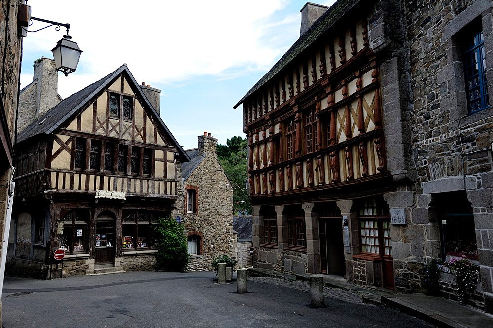 tréguier-visite-conférence-guide-bretagne-buissonnière-1-scaled